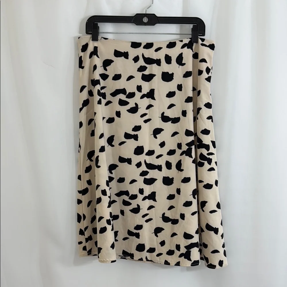Women’s New York & Company Black and Cream A-line Midi Skirt Size 12 - Picture 1 of 3